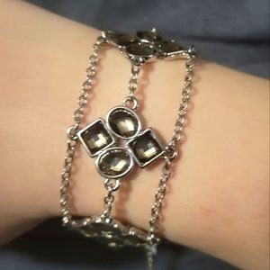 WH|BM Green and Silvertone Bracelet 🍇